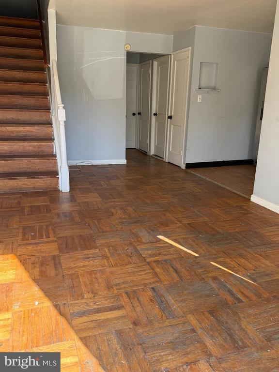 property at 557 Wiltshire Rd