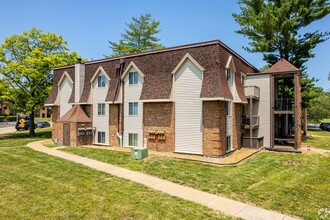 Hazelwood Forest in Hazelwood, MO - Building Photo - Building Photo