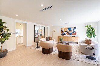 4520 Sabal Palm Rd in Miami, FL - Building Photo - Building Photo