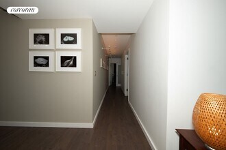 321 W 110th St in New York, NY - Building Photo - Building Photo