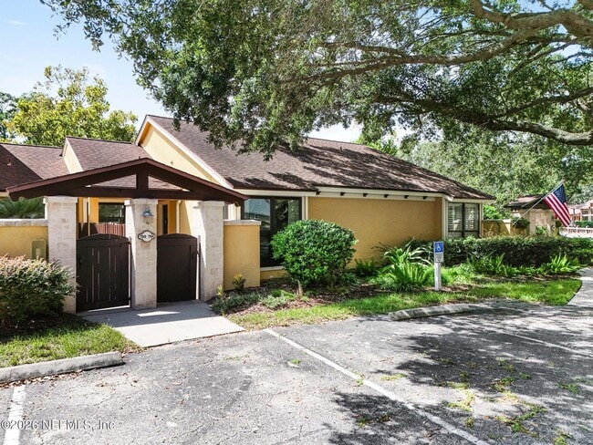 property at 788 Sandpiper Ln