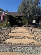 1021 Camino Real in Redondo Beach, CA - Building Photo - Building Photo