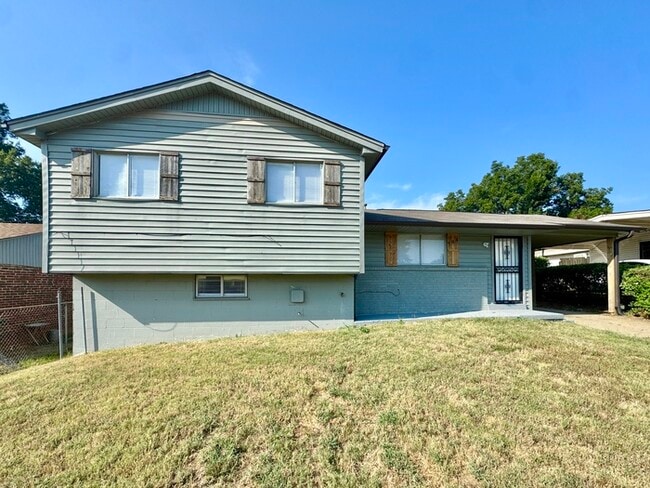 784 Western Park Dr in Memphis, TN - Building Photo - Building Photo