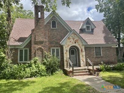 property at 210 E Cedar St