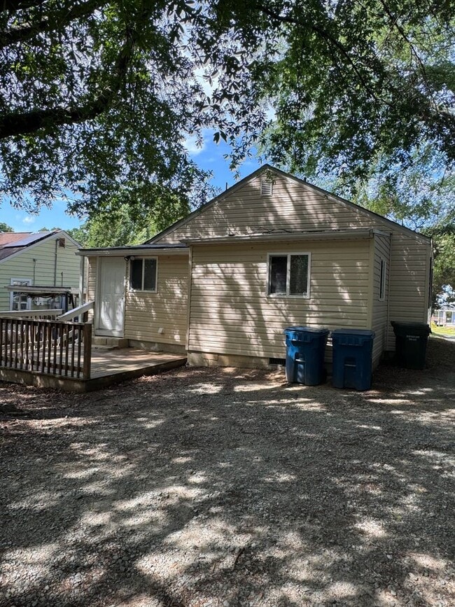 1930 Faucette Ave in Durham, NC - Building Photo - Building Photo