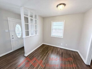 3308 E Rosita Cir in Memphis, TN - Building Photo - Building Photo