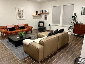 14217 Silver Lace Ln in Pflugerville, TX - Foto de edificio - Building Photo