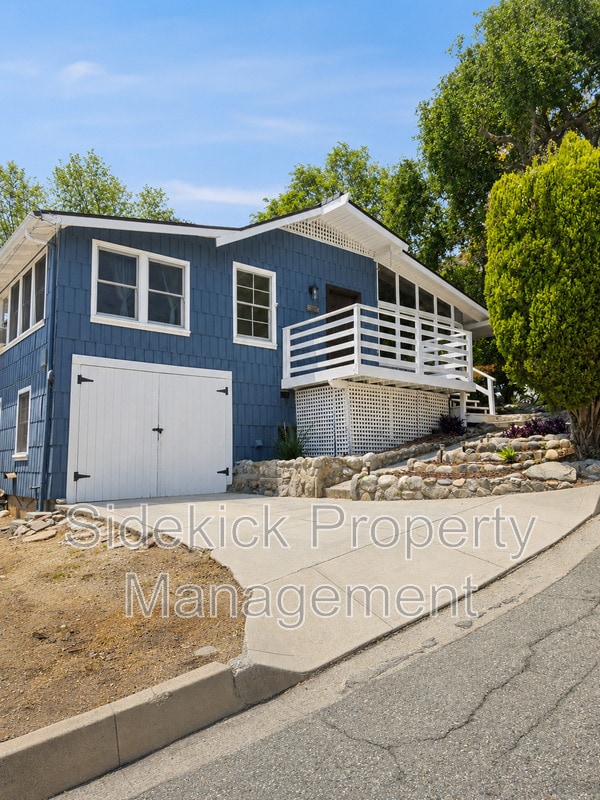 property at 730 Orange Dr