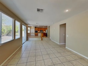 816 Golden Poppy St in Las Vegas, NV - Building Photo - Building Photo
