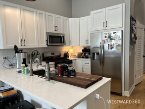 1470 W Webster Ave in Chicago, IL - Building Photo - Building Photo