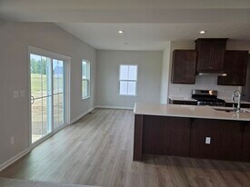 508 Alicia Kelton Dr in Delaware, OH - Building Photo