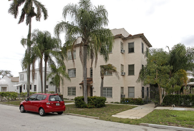 2010 Broward Ave in West Palm Beach, FL - Foto de edificio - Building Photo