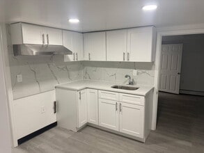 25 Bonnybill Dr, Unit LL in Centereach, NY - Building Photo - Building Photo