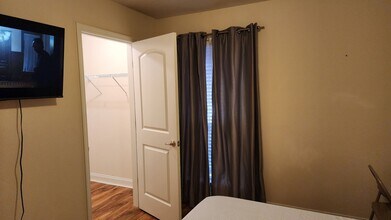 5741 Eagle Nature Trail in Jacksonville, FL - Building Photo - Building Photo