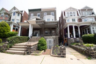 711 N 63rd St in Philadelphia, PA - Foto de edificio - Building Photo