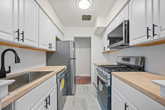 125 Prospect St in Stamford, CT - Building Photo - Building Photo