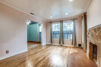8810 Daytonia Ave in Dallas, TX - Building Photo - Building Photo