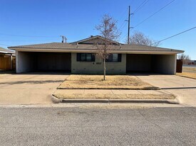 6917 Fremont Ave in Lubbock, TX - Building Photo