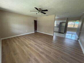 9950 52nd Terrace N in St. Petersburg, FL - Building Photo - Building Photo