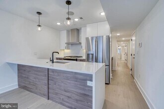 1519 Carpenter St in Philadelphia, PA - Building Photo - Building Photo