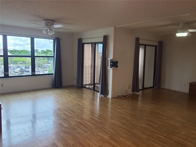 property at 2306 S Cypress Bend Dr