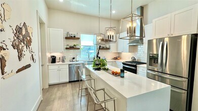 1216 W 21st St in Houston, TX - Building Photo - Building Photo