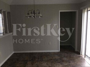 4884 Walden Glen St in Memphis, TN - Building Photo - Building Photo