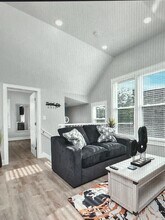 5100 W Fulton St, Unit 1 in Chicago, IL - Building Photo - Building Photo