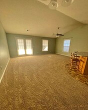 28 Sweetland Ct in Greenville, SC - Foto de edificio - Building Photo