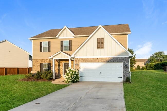 property at 3302 Bridgewood Dr