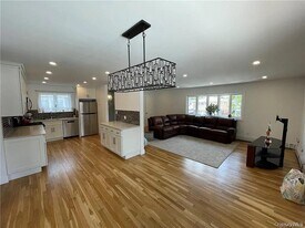 156-33 80th St in Queens, NY - Building Photo