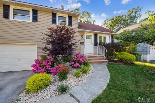 21 Heathcote Ave in Edison, NJ - Building Photo - Building Photo
