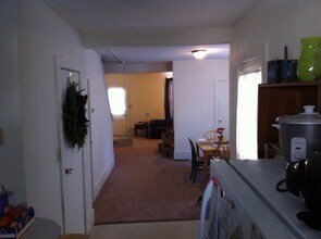 6 Spring St, Unit 8 in Newmarket, NH - Building Photo - Building Photo