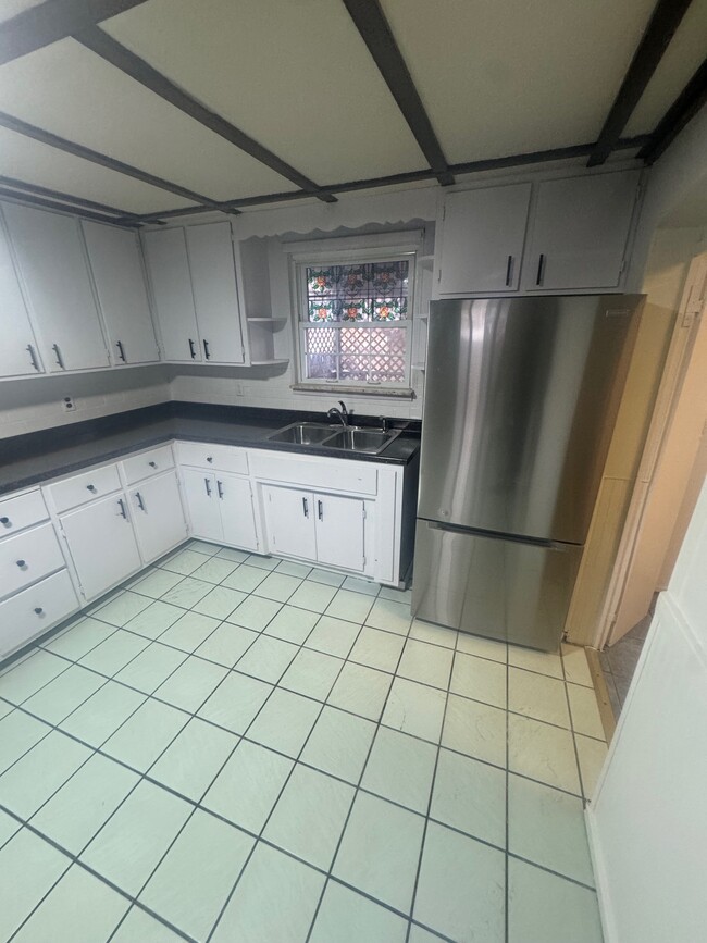 property at 1413 4th Ave