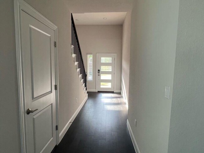 15501 Ellinger Dr in Austin, TX - Building Photo - Building Photo
