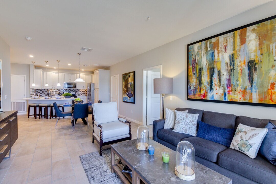 2511 W Queen Creek Rd in Chandler, AZ - Building Photo