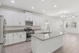 3982 Night Star Trail in Odessa, FL - Building Photo - Building Photo