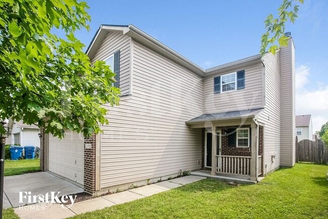 15392 Wandering Way in Noblesville, IN - Building Photo - Building Photo