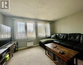 704 Claude St in Ottawa, ON - Building Photo - Building Photo
