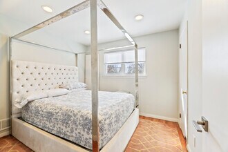446 Roedel Pl in Paramus, NJ - Building Photo - Building Photo