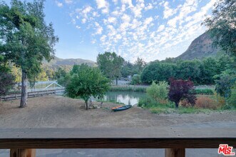 2310 Laguna Cir Dr in Agoura Hills, CA - Building Photo - Building Photo