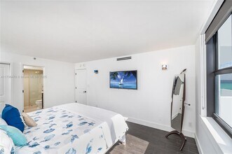 4301 Collins Ave in Miami, FL - Building Photo - Building Photo