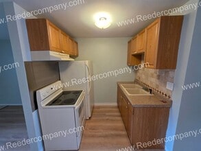 8801 Schneider Ave in Highland, IN - Building Photo - Building Photo