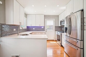 3904 Morrell Ct in Kensington, MD - Foto de edificio - Building Photo