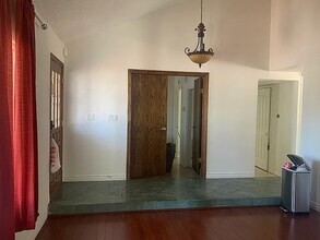 18735 Lemarsh St in Northridge, CA - Building Photo - Building Photo