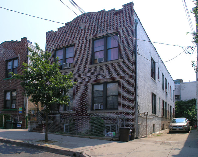 4036 Lowerre Pl in Bronx, NY - Building Photo - Building Photo