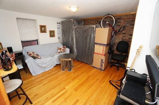 property at 3093 Fulton St