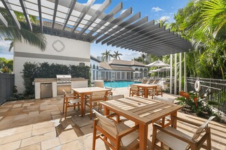 Promenade at Aventura Apartments in Aventura, FL - Foto de edificio - Building Photo