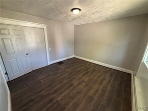 1070 S Geddes St in Syracuse, NY - Building Photo - Building Photo
