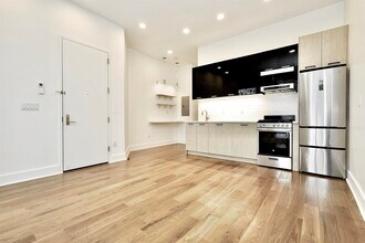 250 Van Horne St in Jersey City, NJ - Building Photo - Building Photo